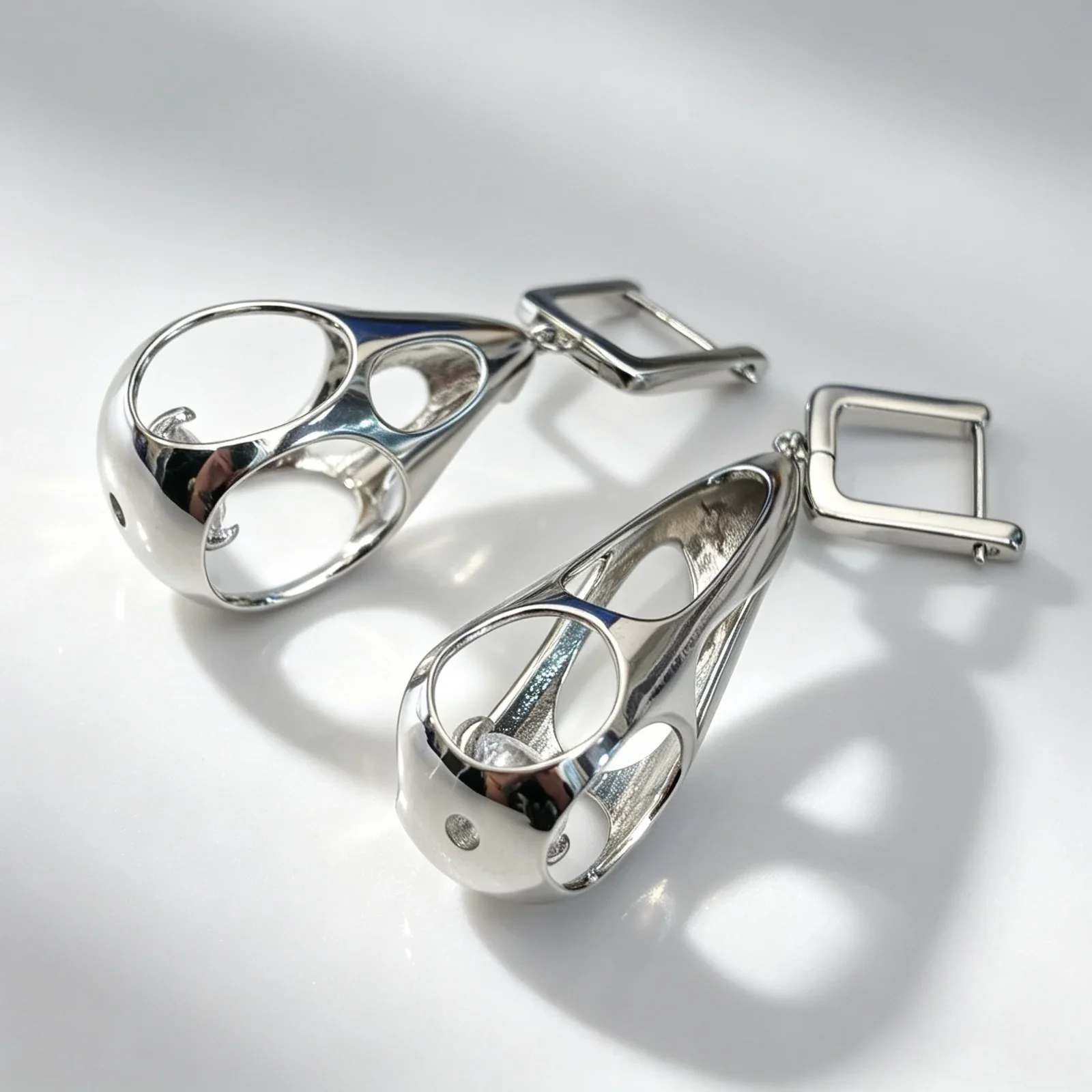 Hollow Cutout Teardrop Shape Buckle Earrings Inlaid Zircon Modern Abstract Design Drop Earrings Fashion Party Ear Ornaments