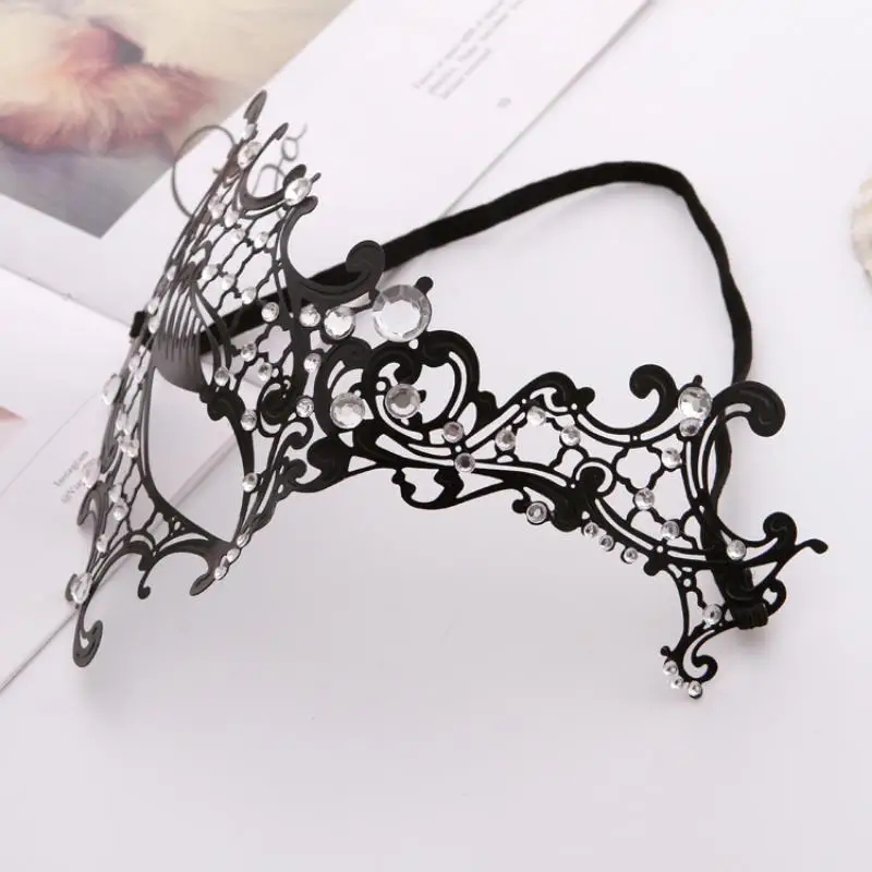 Masque de princesse demi-visage incrusté de diamants en métal fin pour femme, masque pour les yeux sexy, accessoires de olympiques, spectacle de Rhde Venise, fête