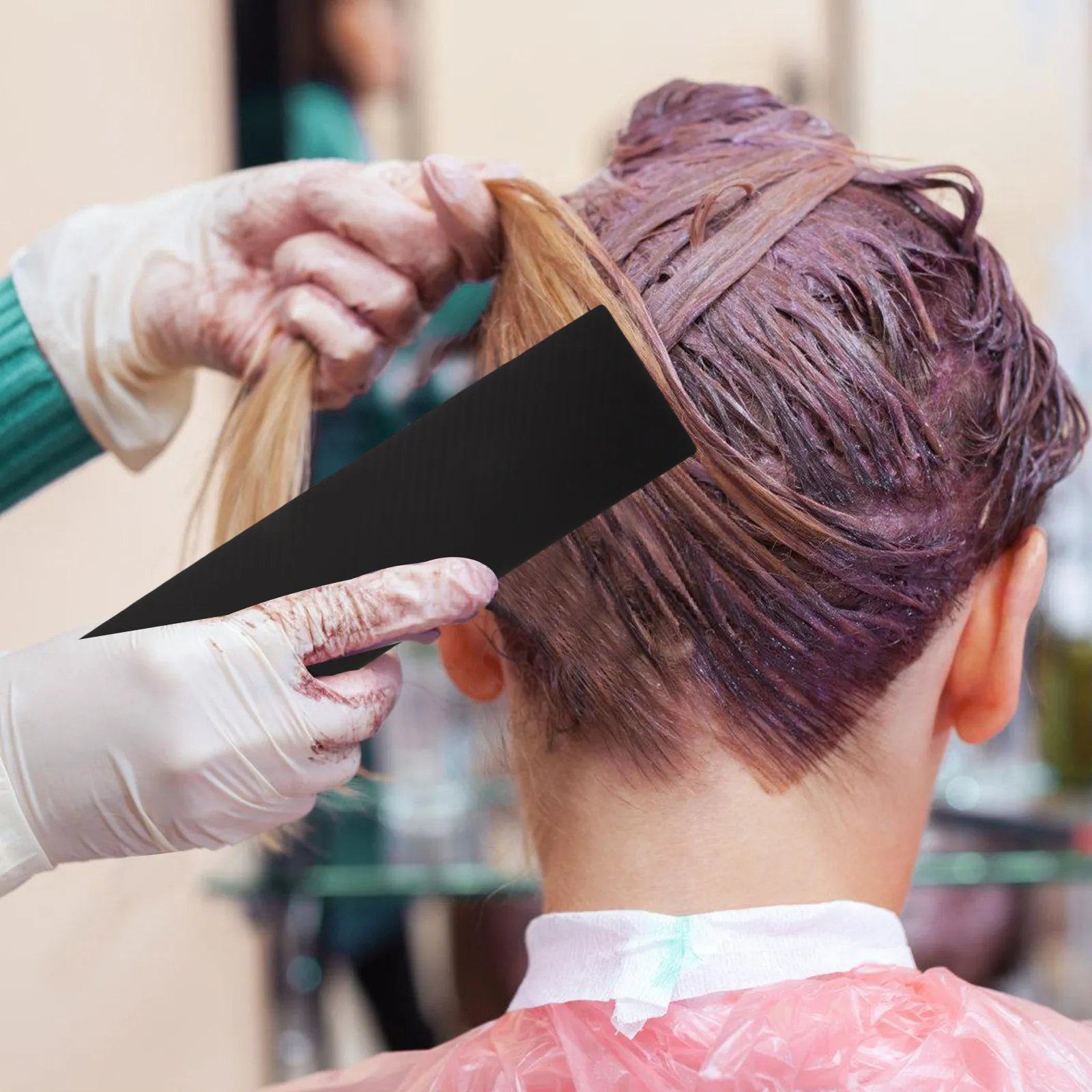 プロ仕様のヘアハイライトボード3点セット。サロン品質のカラーリングツールで、正確な箔染めを実現。