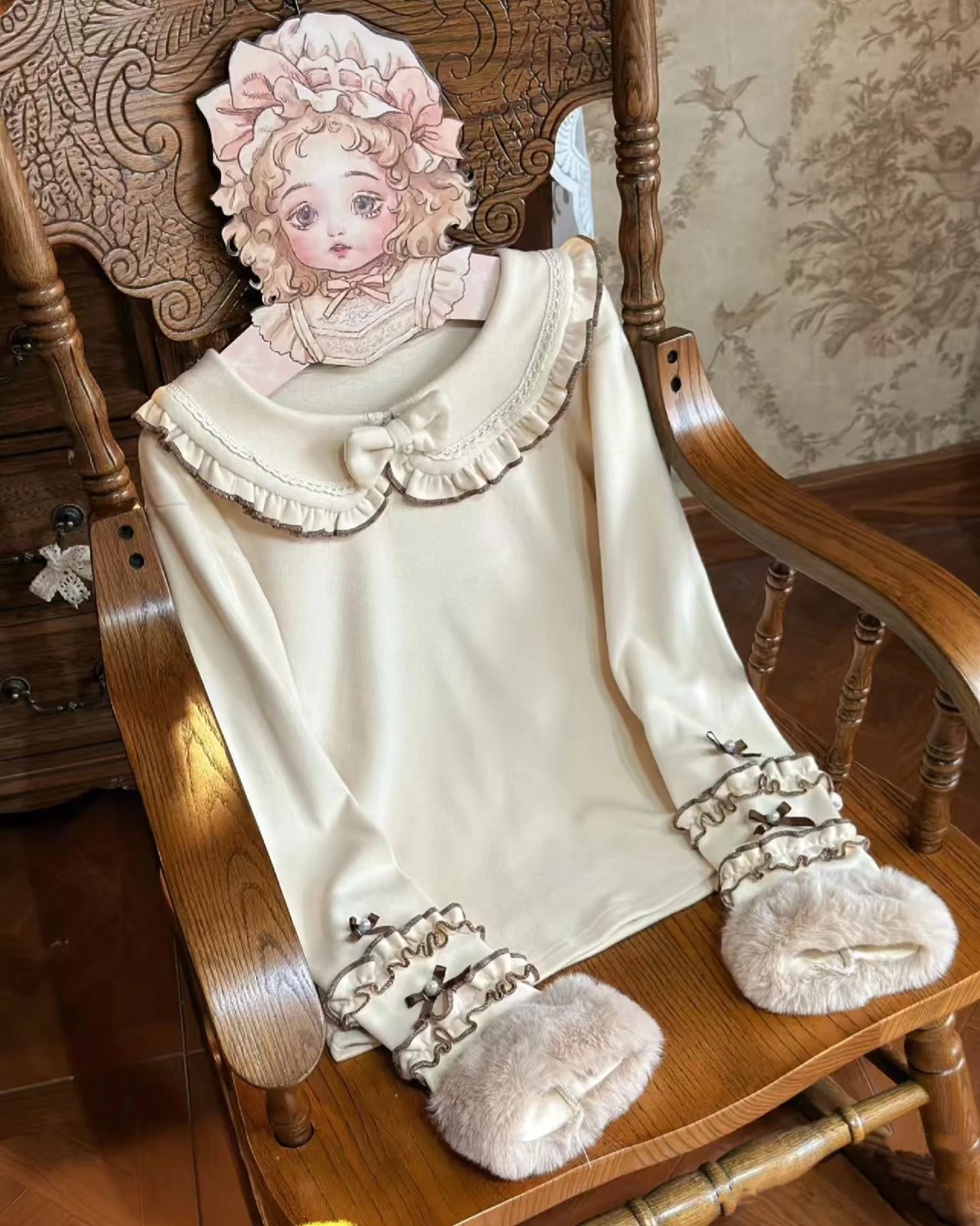 Süße japanische Lolita-Langarmbluse, Herbst-Winter-Puppenkragen, Samthemd, Spitzenbesatz, inneres Oberteil, passendes JSK-Outfit von Lolita