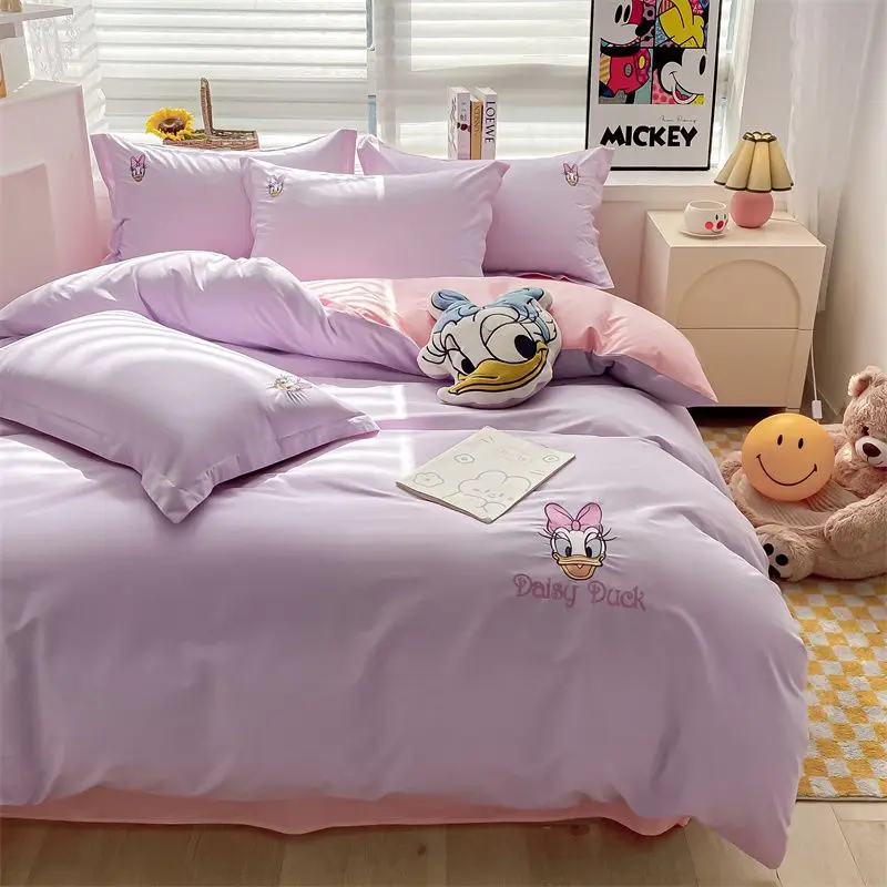 Cartoon Disney Mickey Daisy Minnie Donald Duck Winnie the Pooh simple cute creative embroidered bed sheet quilt set four pieces