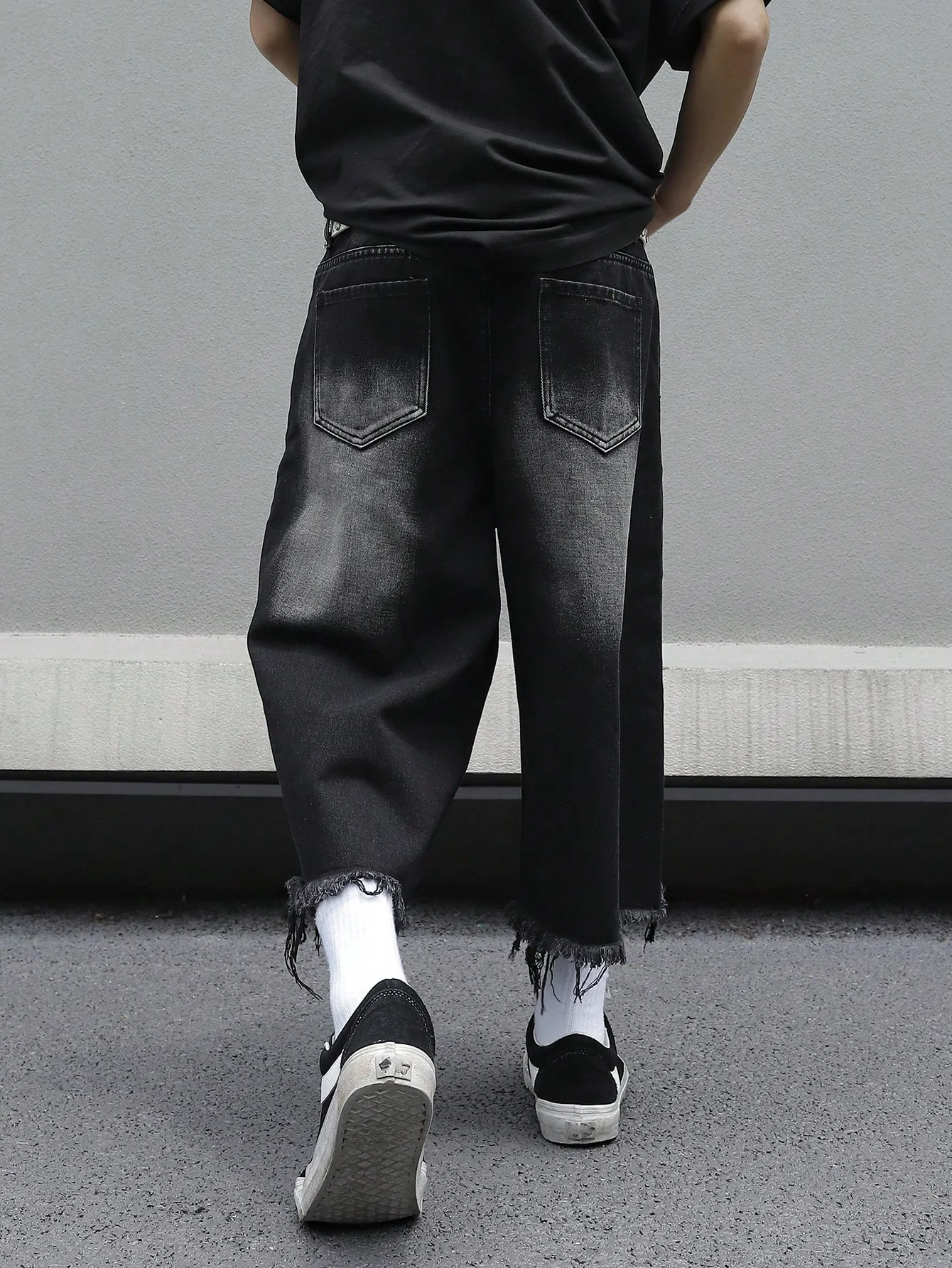 Thumbnail 3 - #6 Latest Ripped Distressed Jeans Offers