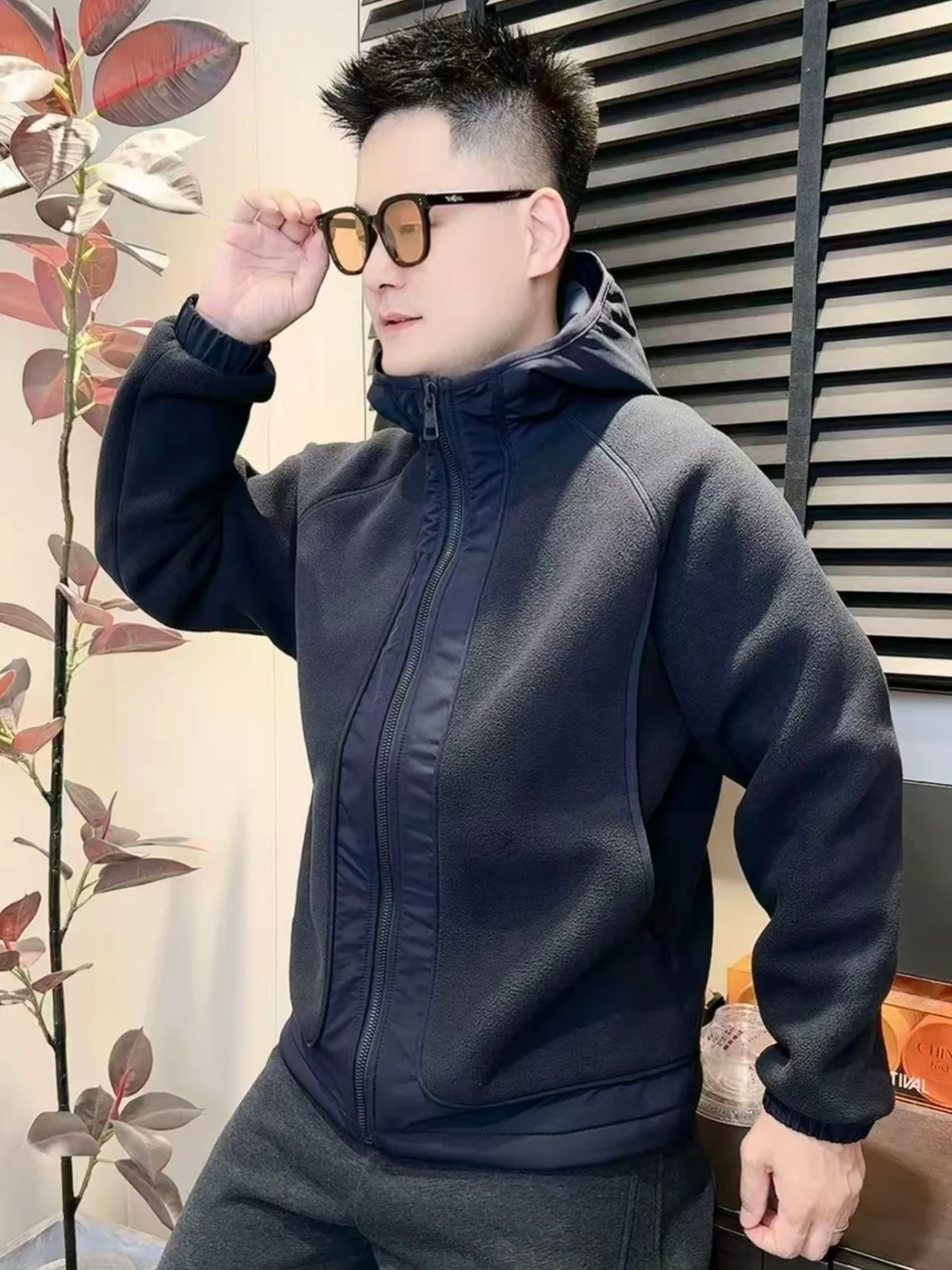 

Autumn Winter Thiened Fce Hooded Jaet Men's Faionable Versatile Cold-resistant Warm Casual Cotton Top Youth ular