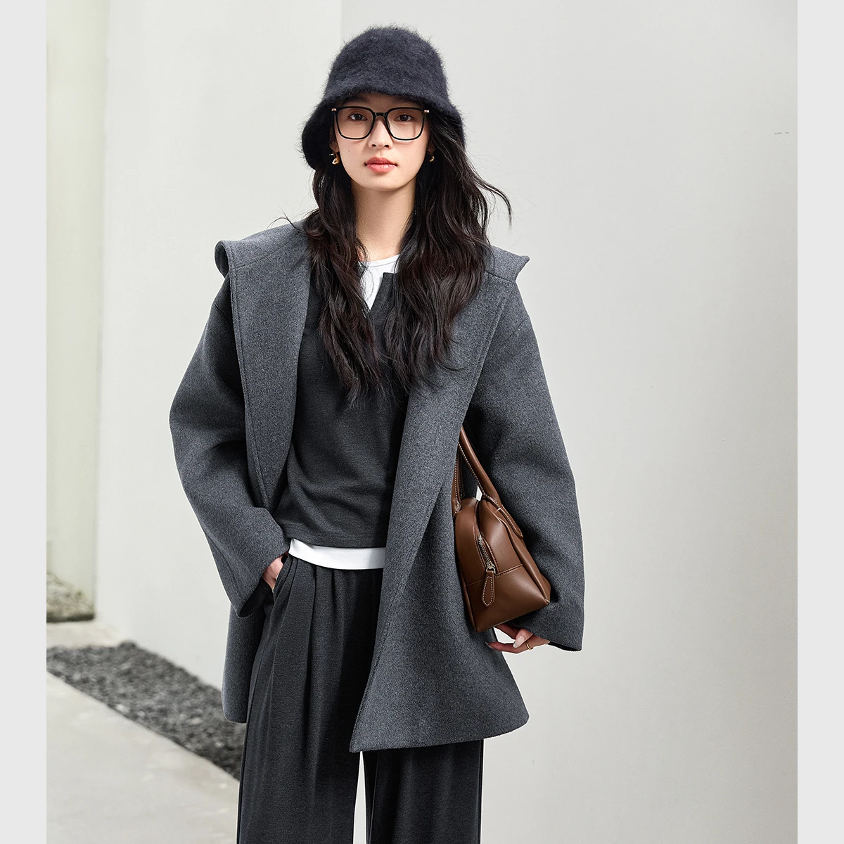 

VIMLY Women's Woolen Hooded Coat 2025 Winter Casual Gray Long Female Quilted Coat Loose Sashes Vintage Ladies Outerwear M9890