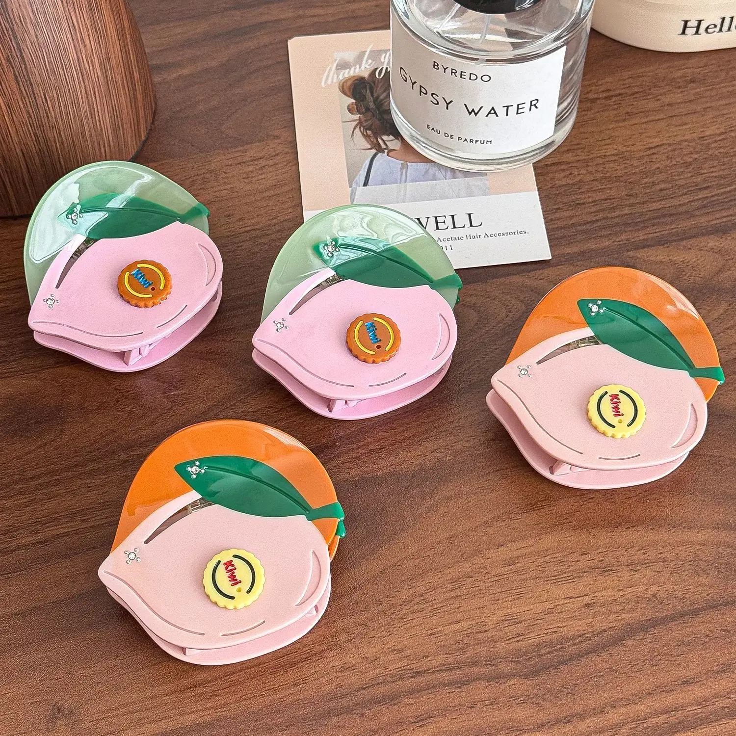 

DOWELL Korean Style Cute Sweet pink Peach Rhinestone Acetate Claw Clip Custom Hairpin Women Hair Accessories