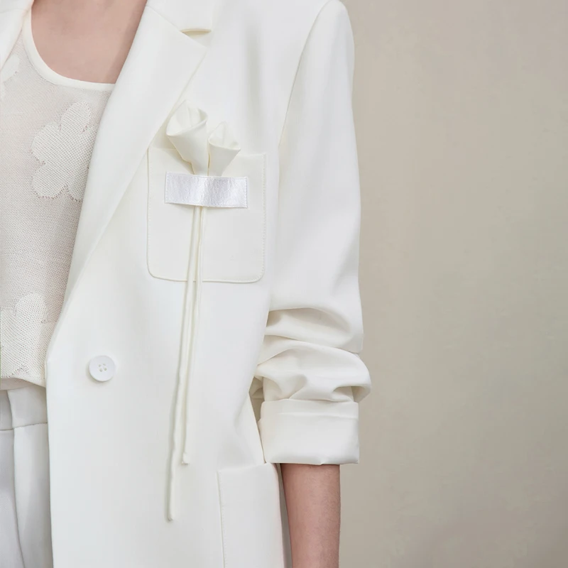 Blazer para Mujer Amii, Otoño 2026, Nuevo Estilo Casual, Solapa con Muescas, Hombreras, Detalle Floral 3D, Top Holgado Versátil para Mujer, 12651016