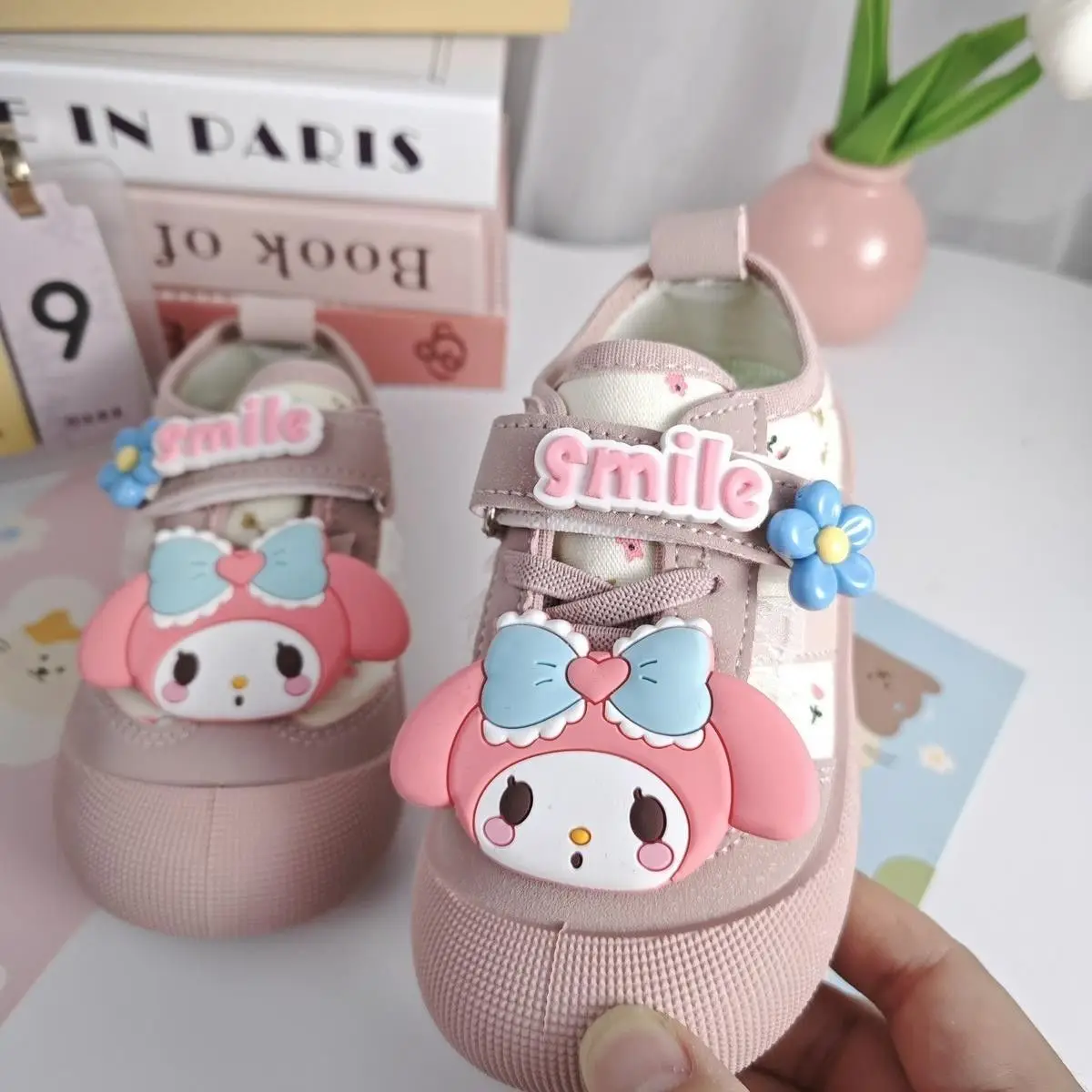 

Hot Sanrio My Melody Girls Sneakers Child Spring Autumn Soft Sole Canvas Kawaii Anime Cartoon Fashion New Style Casual Shoes