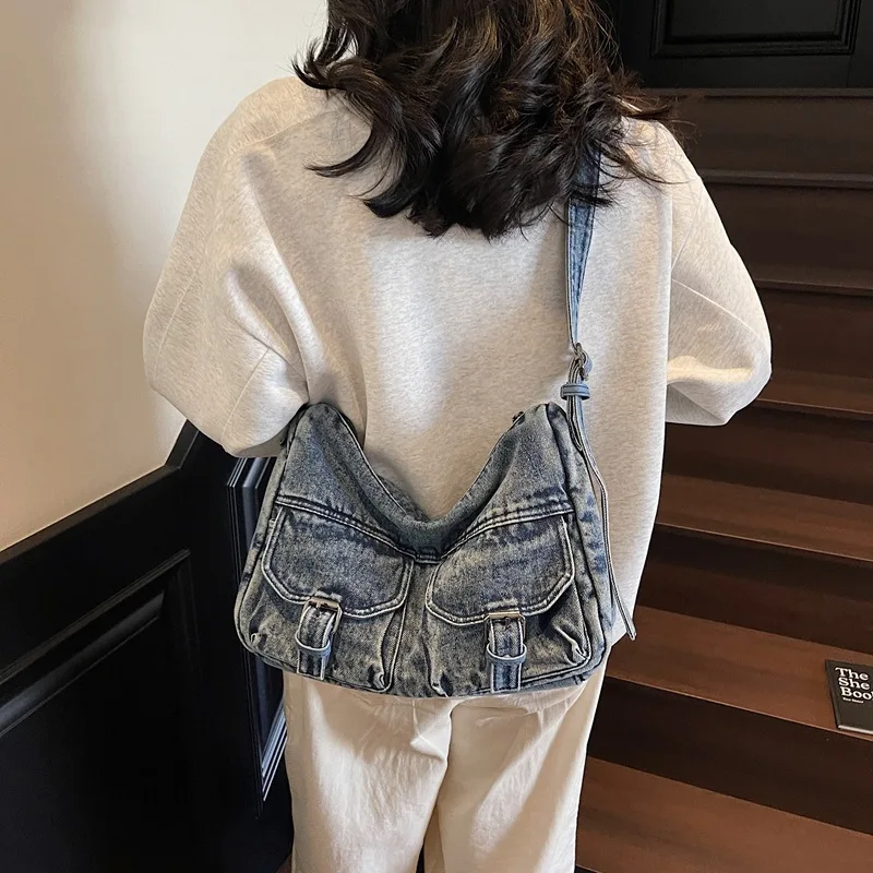

Women's Designer Denim Bag - Retro Multi-Pocket Crossbody Shoulder bag with Unique Style, Fashionable Denim Handbag for Women 가방
