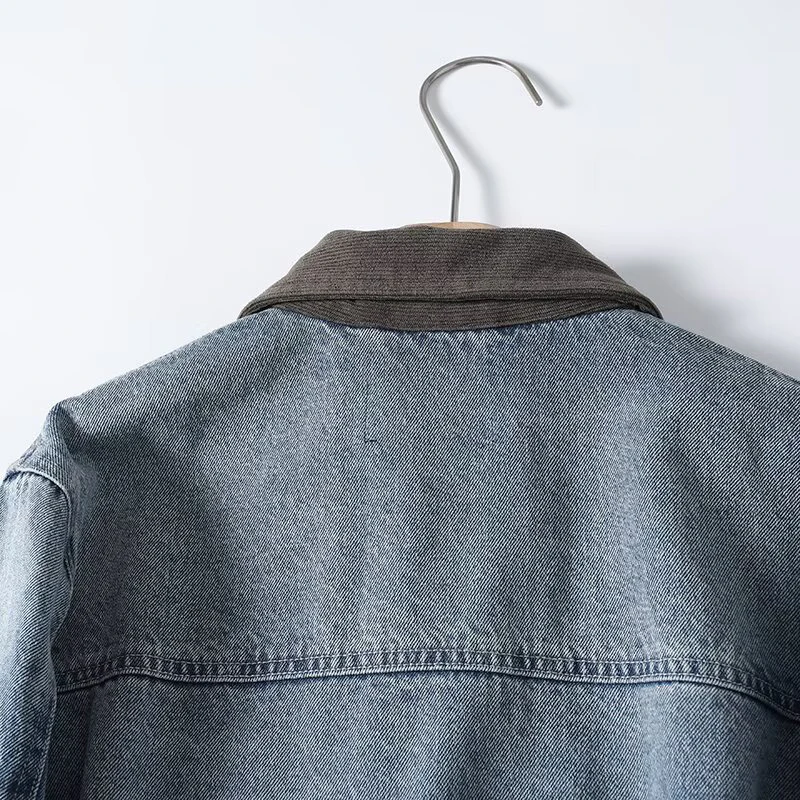 سترة YENKYE الجديدة غير الرسمية من قماش الدنيم على طراز سفاري للسيدات بياقة صدر واحدة مع جيوب ملابس خارجية ملابس خروج نسائية