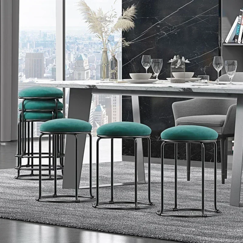 Schönheitssalon Gold Luxus Samt Esszimmerstuhl Barhocker Kommode Stuhl Eitelkeit Niedriger Hocker Taburete Con Respaldo Nordische Möbel YH