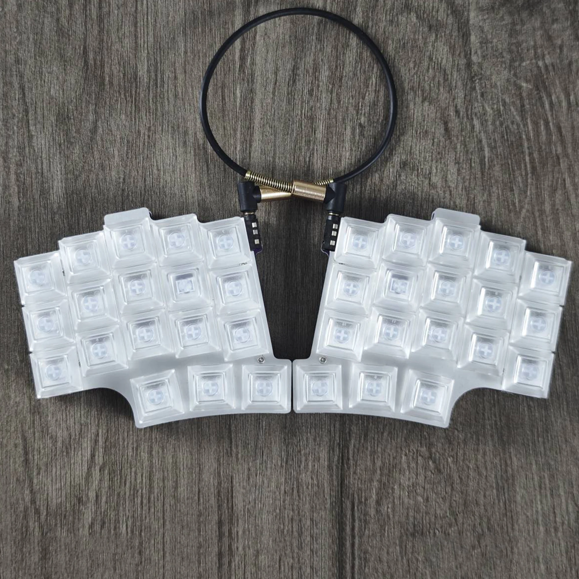 

YMDK Split 36 Ergonomics 40% Layout Hotswappable Mechanical Keyboard RGB QMK VIAL All keys programmable