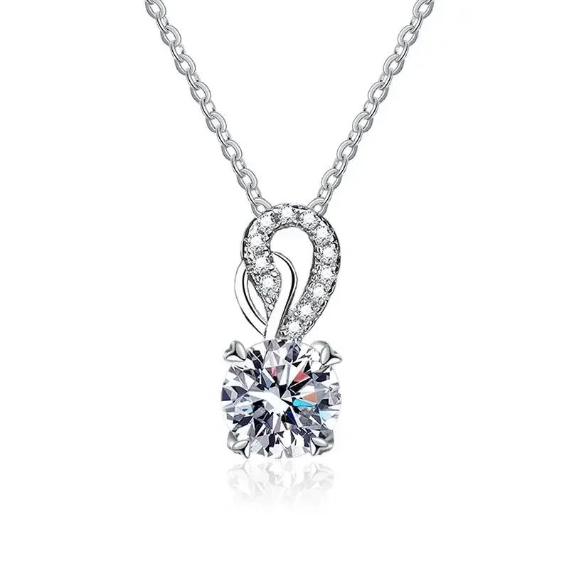 

18K Gold Pendant 1 Carat Moissanite Necklace Pendant Women's Fashion Classic Four Claw PT950 Platinum Jewelry