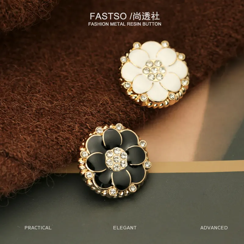 

Chic Rhinestone Buttons for Cardigans Coats Vintage Style Metal Fashion Jacket Buttons 6pcs 18mm 23mm