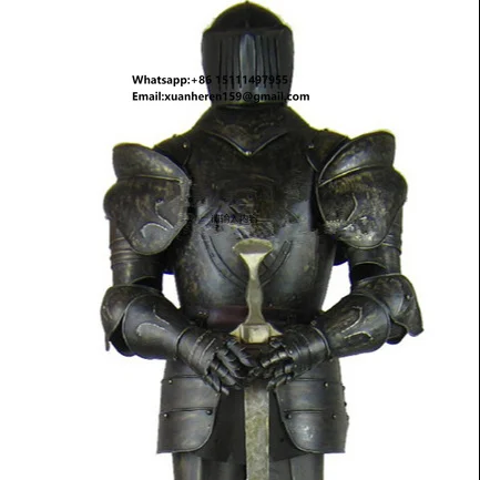 European Style Medieval armor Knight Model Bar Western Restaurant Decorated with Ancient Roman Artifacts armor Knight Sculptures