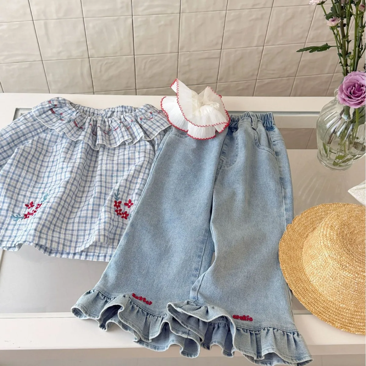 Girls' trendy casual micro flared pants 2026 Spring and Autumn new style children's simple western-style pants jeans