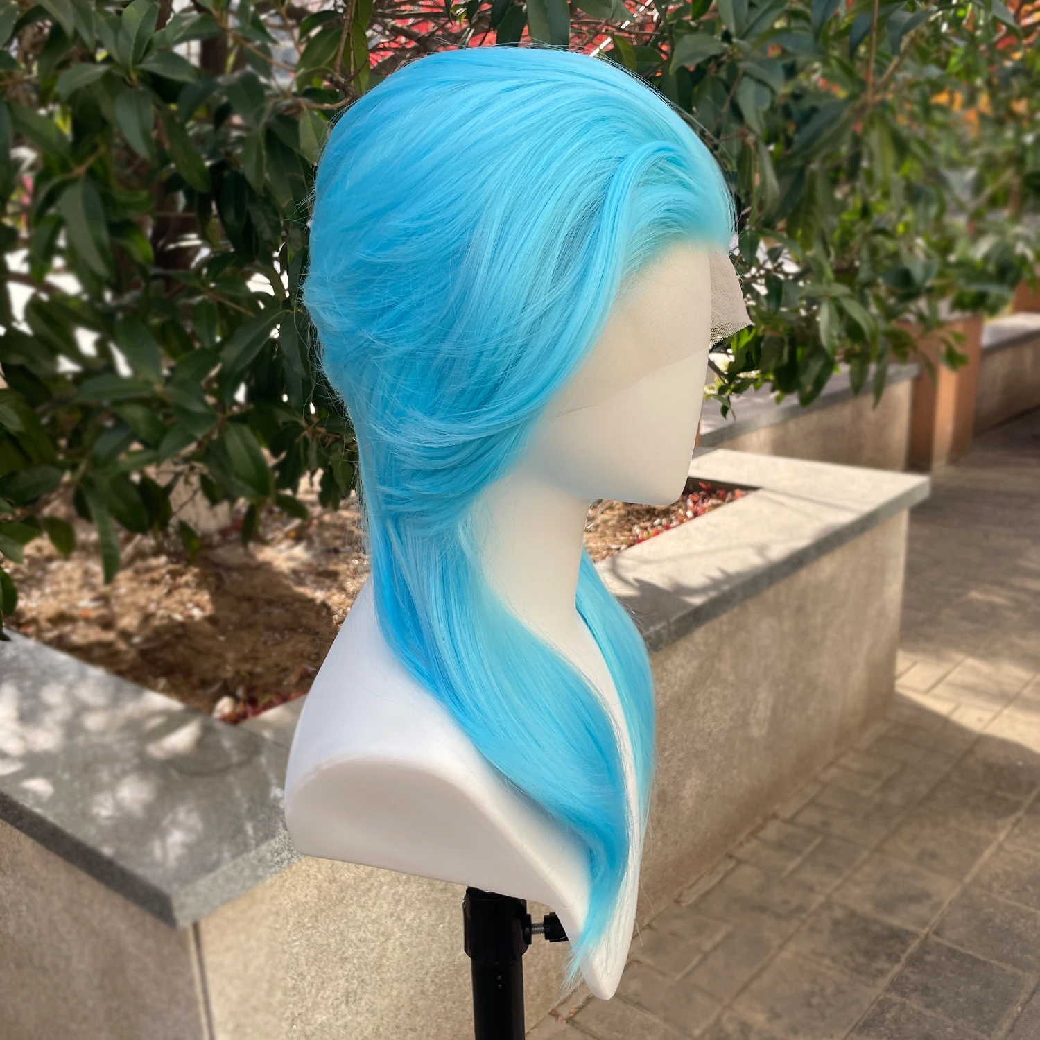 

Light Blue 13X4 Synthetic Lace Front Wigs for Women Shoulder Length Mullet Cosplay Wig for Men Half Hand Tied Glueless Natural