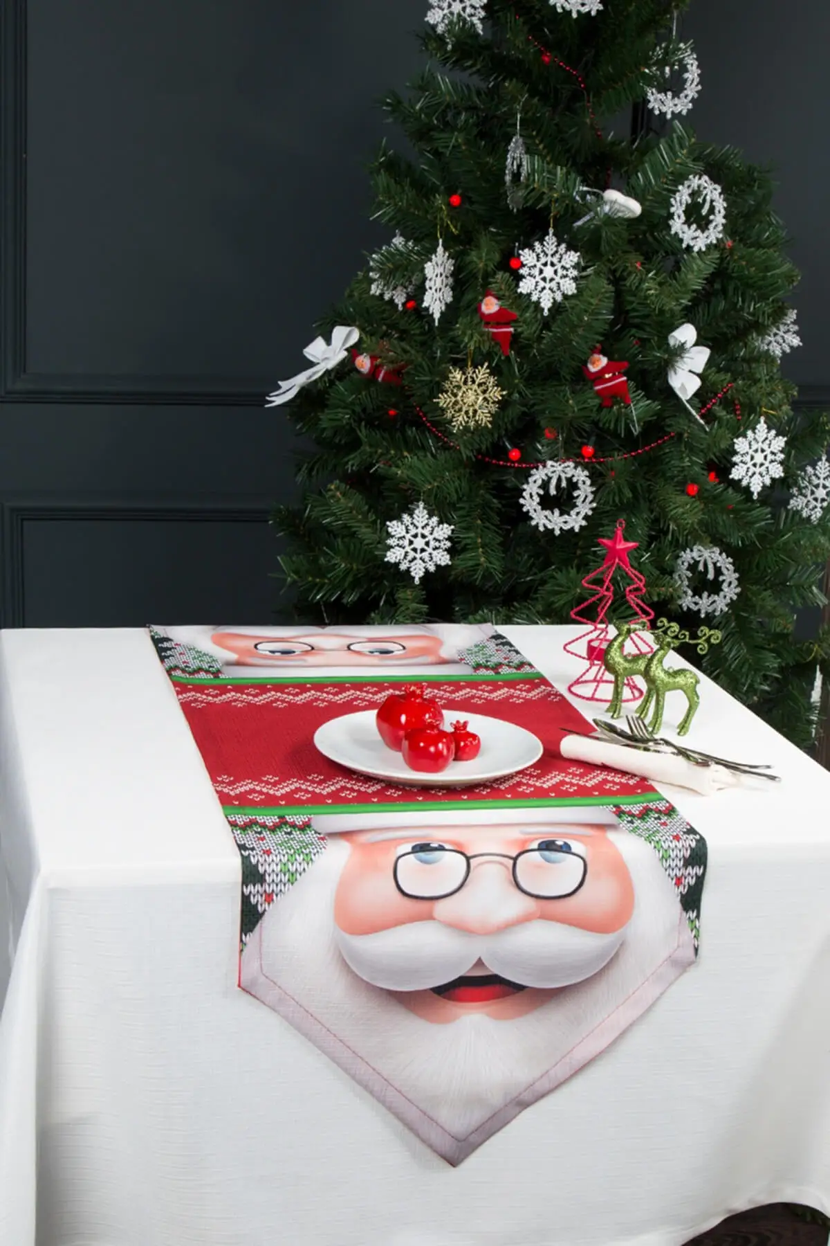 Santa Claus Runner Christmas Gift Stylish Tables 45 x135 cm