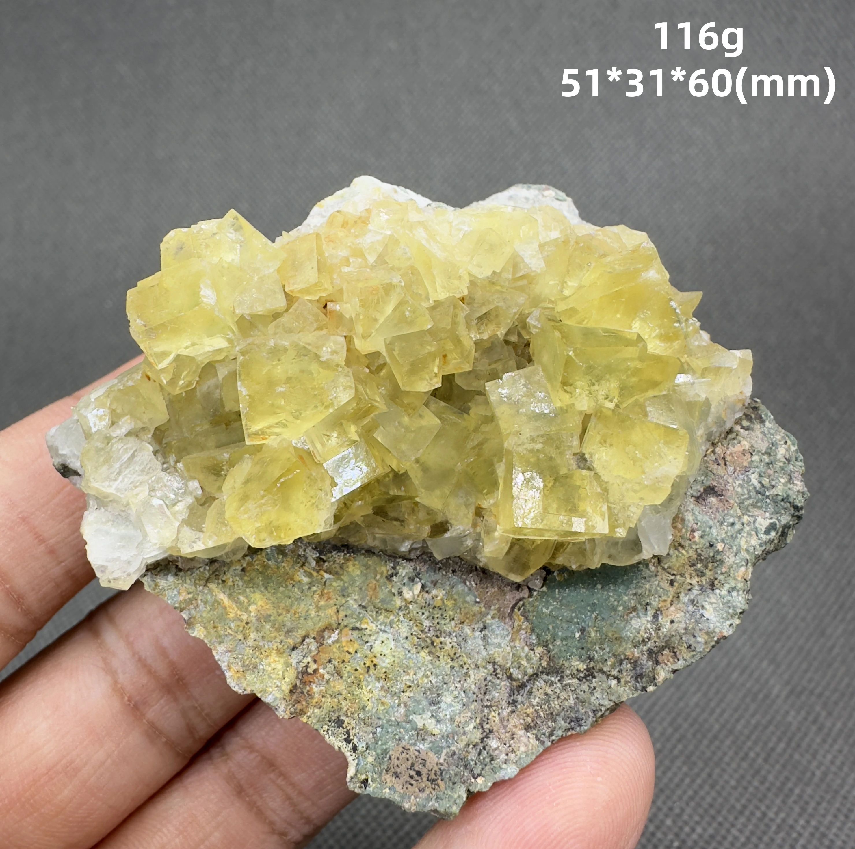 Natural Beijing yellow fluorite Cluster mineral specimens healing quartz (crystals and stones Quartz crystal stones )