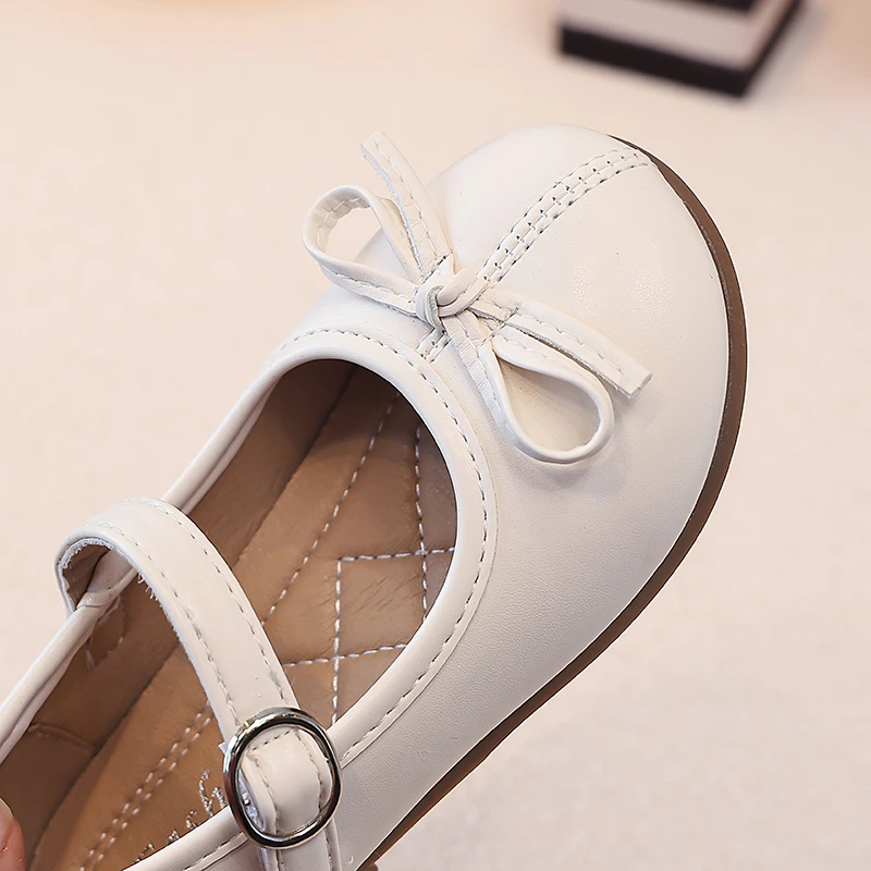 Mädchen Mary Jane Schuhe, Kleinkind-Schuhe mit Schleife und Schnalle, Weiche Party-Prinzessinnen-Schuhe mit Metallschnalle, Lederoptik-Schuhe für kleine Mädchen – Detail 5