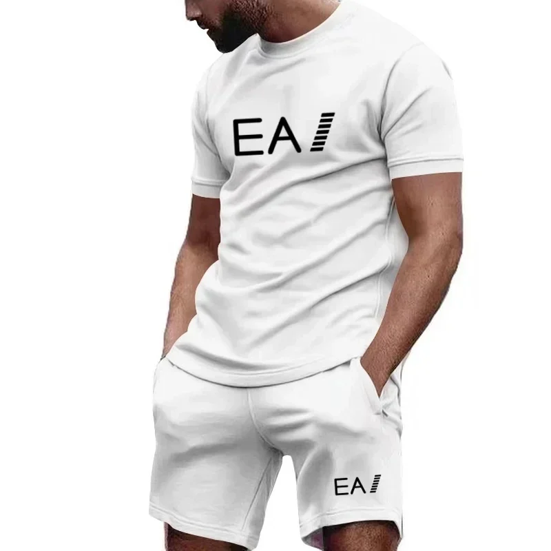 

Летний мужской комплект одежды из двух предметов 2025 года — футболка с короткими рукавами и шорты — дышащий, удобный, повседневный, модный для L