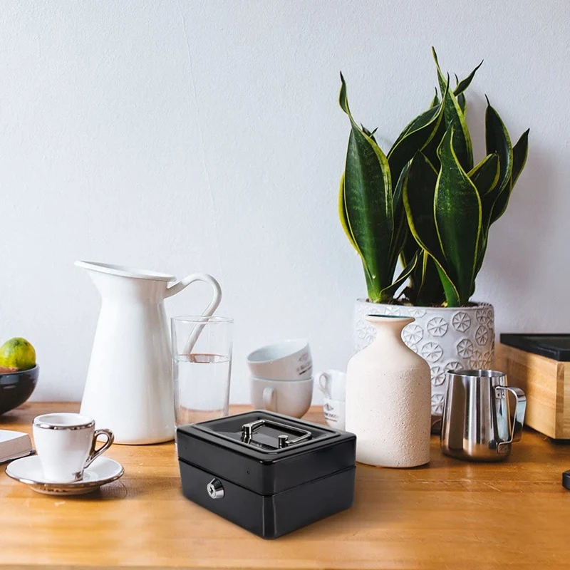 Petit coffre-fort avec serrure à clé, boîte de rangement portable, boîte en métal, boîte à monnaie avec verrouillage pour organiser les pièces de monnaie et les objets de valeur