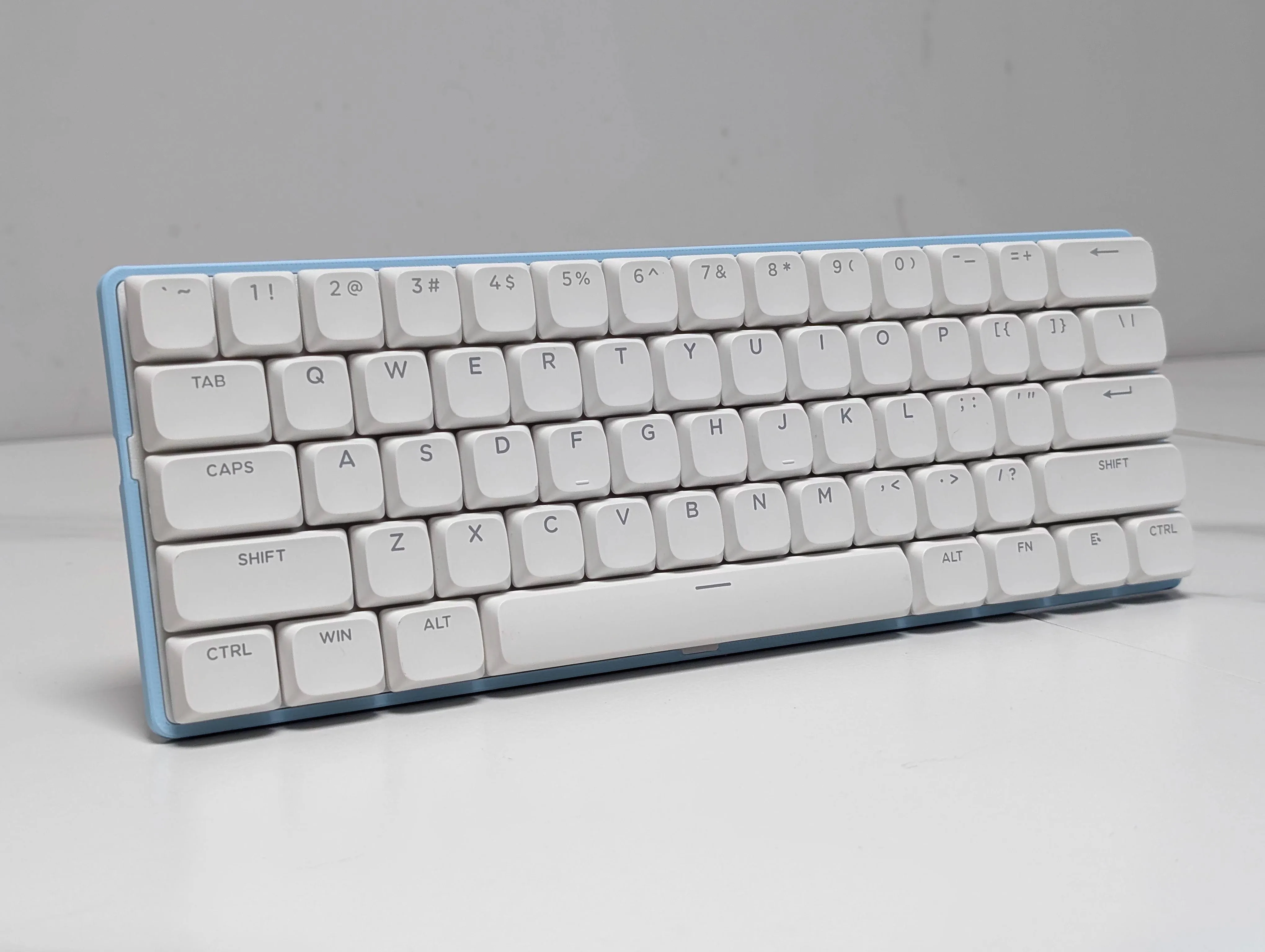 

PH60SC Low Profile Mechanical Keyboard Kit Hot Swap RGB Single Mode Mechanical Keyboard Portable Office Laptop Kailh Choc Switch