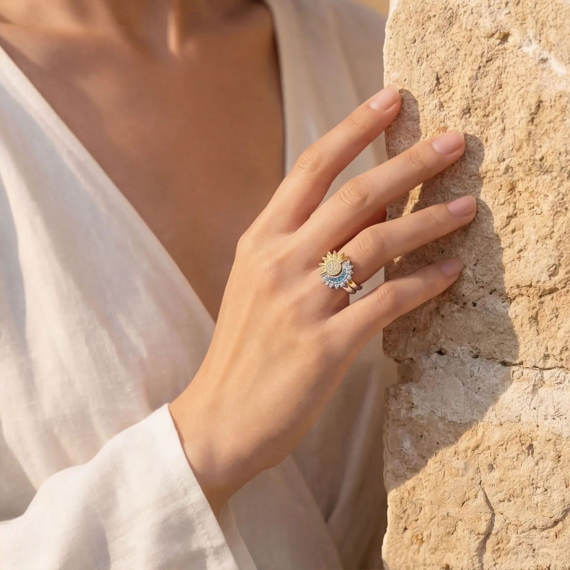 Romantic Sun And Moon Couple Rings Set Fashion Jewelry Accessory for Women And Men Popular Wholesale Gift Item