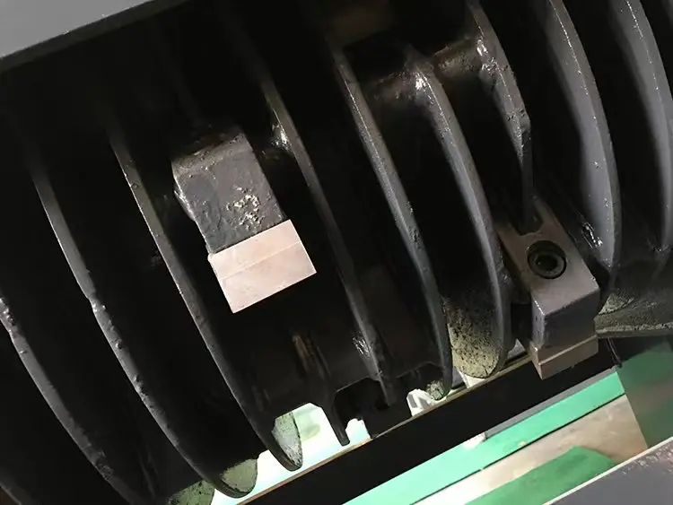 MONDE Bagger Mulcher Bagger Dreschmäher Baumbrecher Super Brush Chipper Rasenmäher