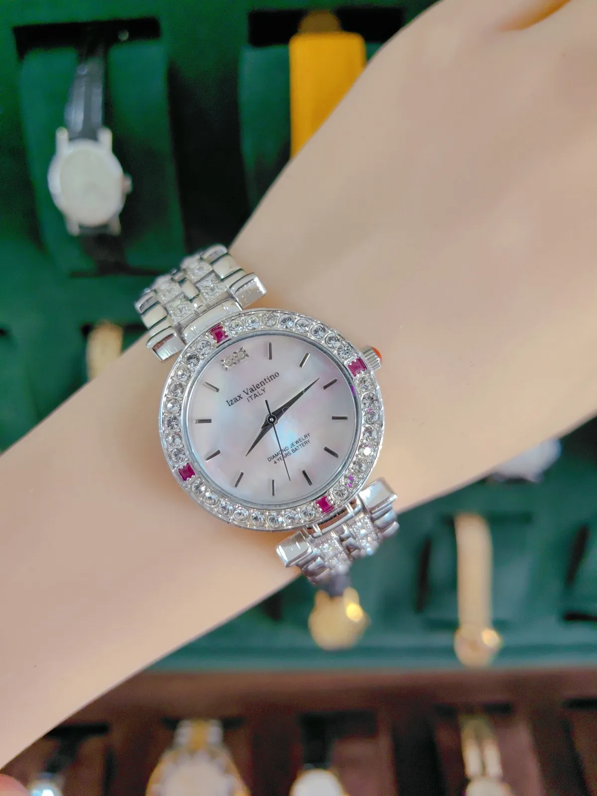 Ruby+diamond izax valentina “Shell Dial” Japanese quartz fashion women's watch（Unisex）