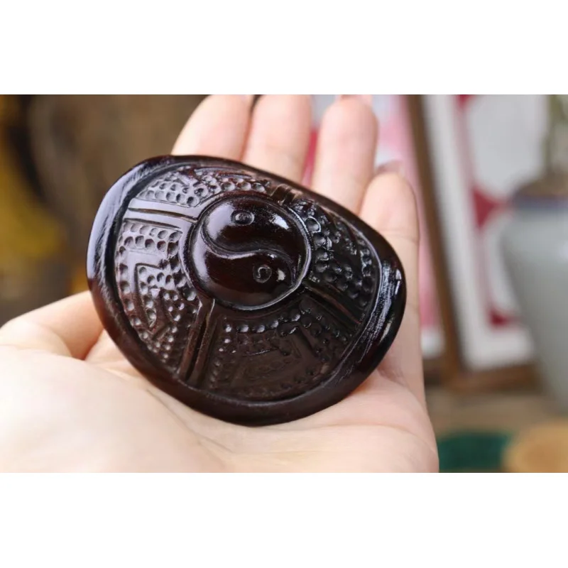 

Tibetan Natural Black Donkey'S Hoof Gossip Rich World Of Hand Pieces