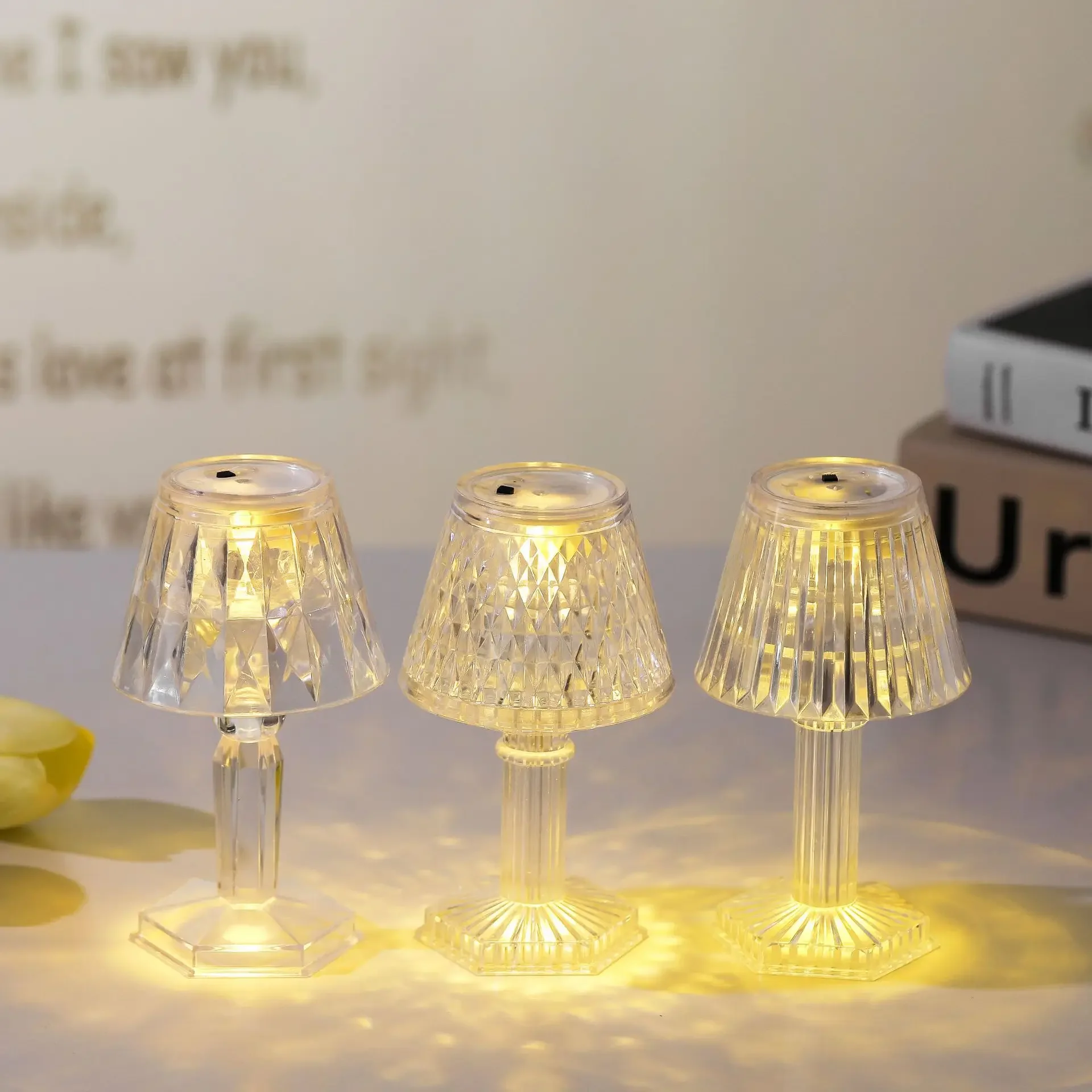 LED Atmosphere Crystal Table Lamp, Restaurant, Birthday Gift, Desktop Decoration Diamond Atmosphere INS Small Night Light