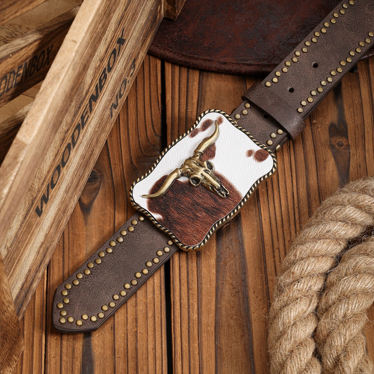 Ein PU-Gürtel für Damen und Herren, der den Stil von Western-Denim und Retro vereint, ist perfekt für alltägliche Freizeitausflüge. – Detail 6