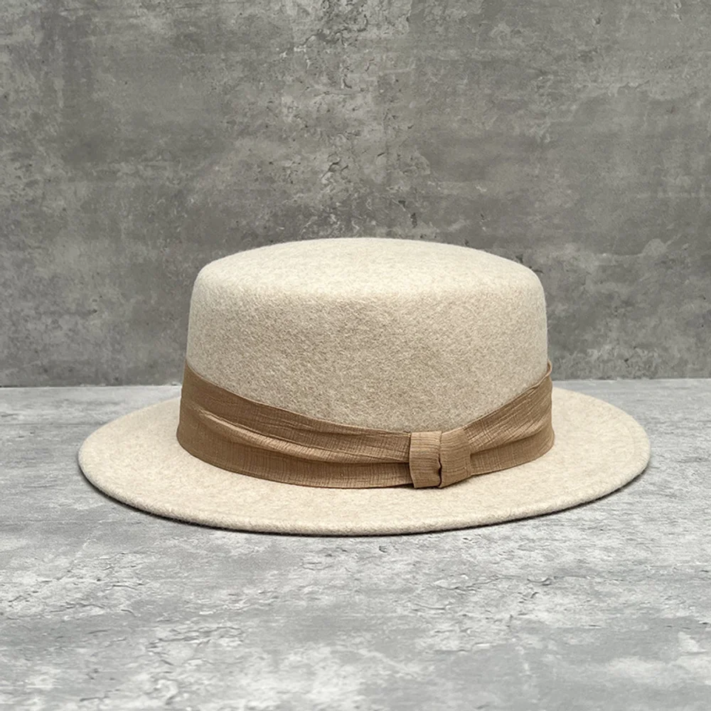 

Autumn and winter French-style beige flat-top wool felt hat for women, versatile and fashionable, British retro wide-brim hat