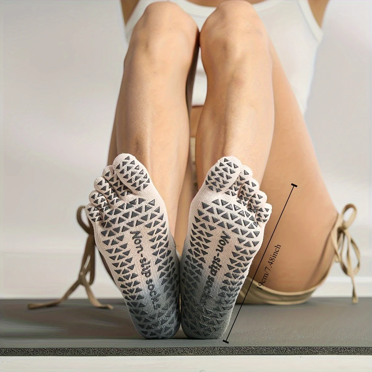 1 쌍 여성용 그라데이션 미끄럼 방지 요가 양말, 풀 핑거 디자인, 통기성 메쉬 필라테스, 댄스 양말