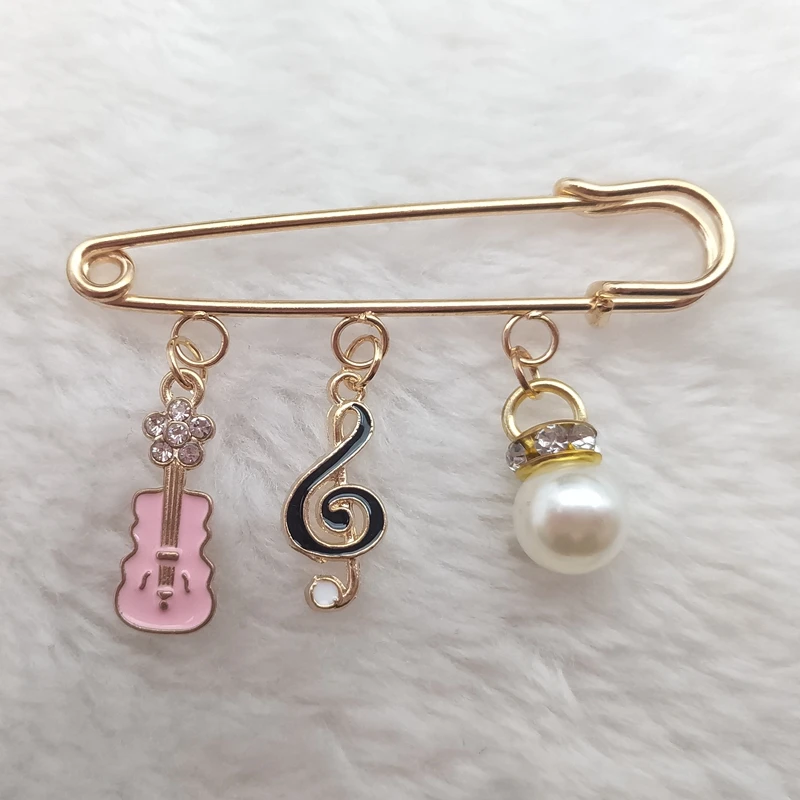 

Fashion musical instrument brooch guitar violin pin enamel brooch ladies girl lapel brooch hat backpack suit pin
