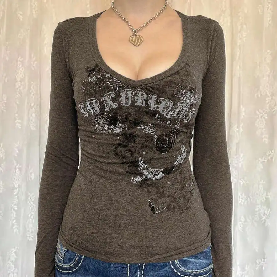 

Women's Long Sleeve V-Neck Graphic Tee with Floral & Script Print, Y2K Grunge Style