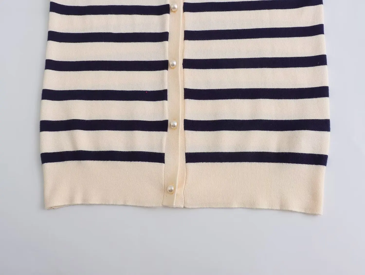 Jenny&Dave French Simple Single-breasted Knitted Jacket Sweater Women Top Autumn New Elegant Striped Fashion Knitted Cardigan