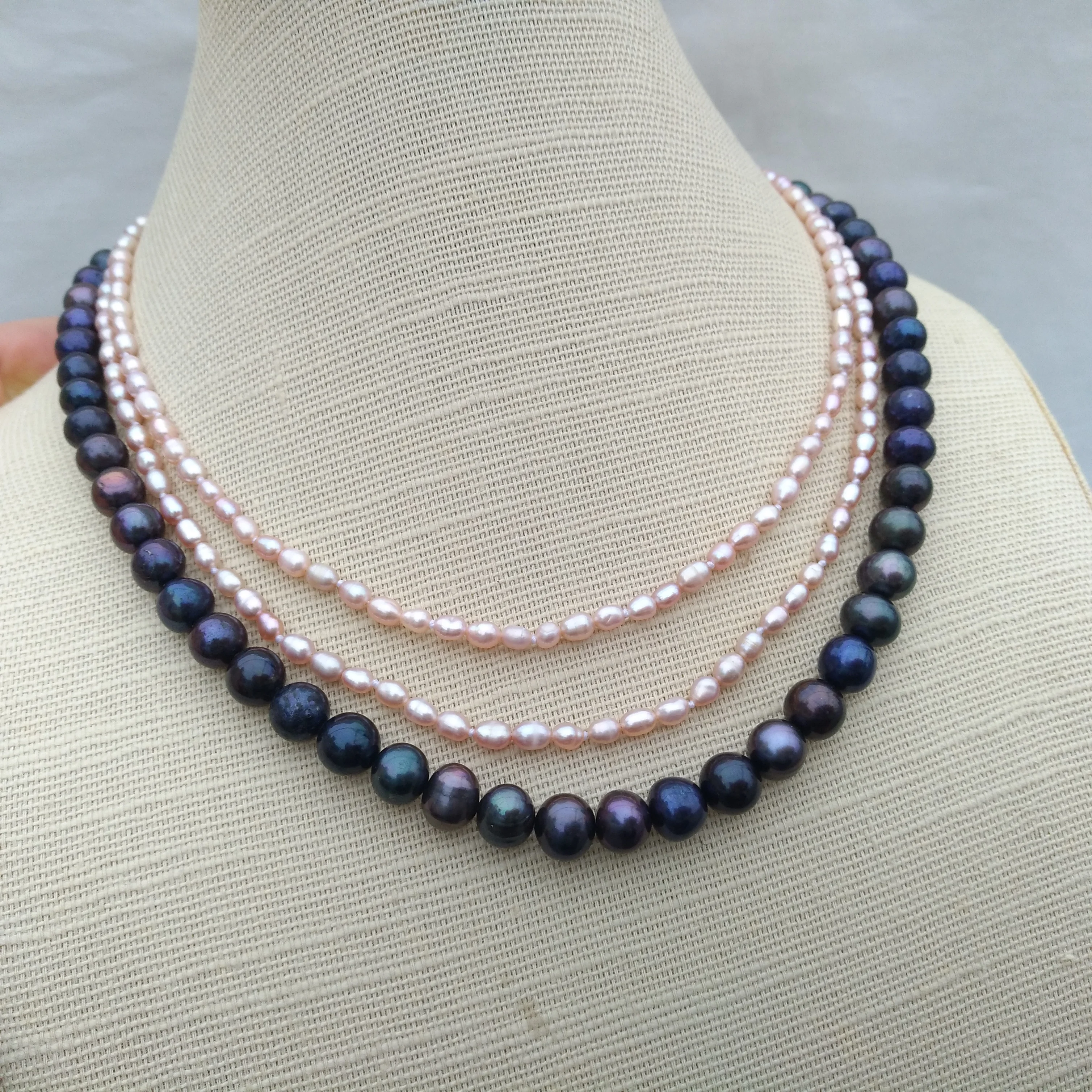 3 صفوف من قلادة اللؤلؤ الطبيعي الحقيقي لبحر الجنوب الأسود والوردي مقاس 40 سم صور أصلية لقطة حقيقية #5