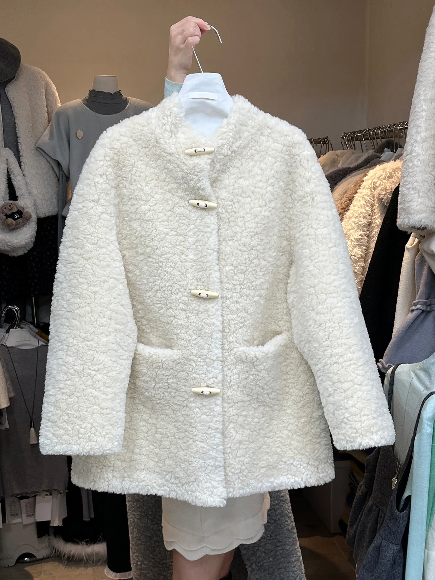 

Women's Autumn Winter Thick Warm Faux Wool Long Sleeve Stand Collar Loose Coat Lady Fuzzy Faux Fur Single Breasted Outwear Top