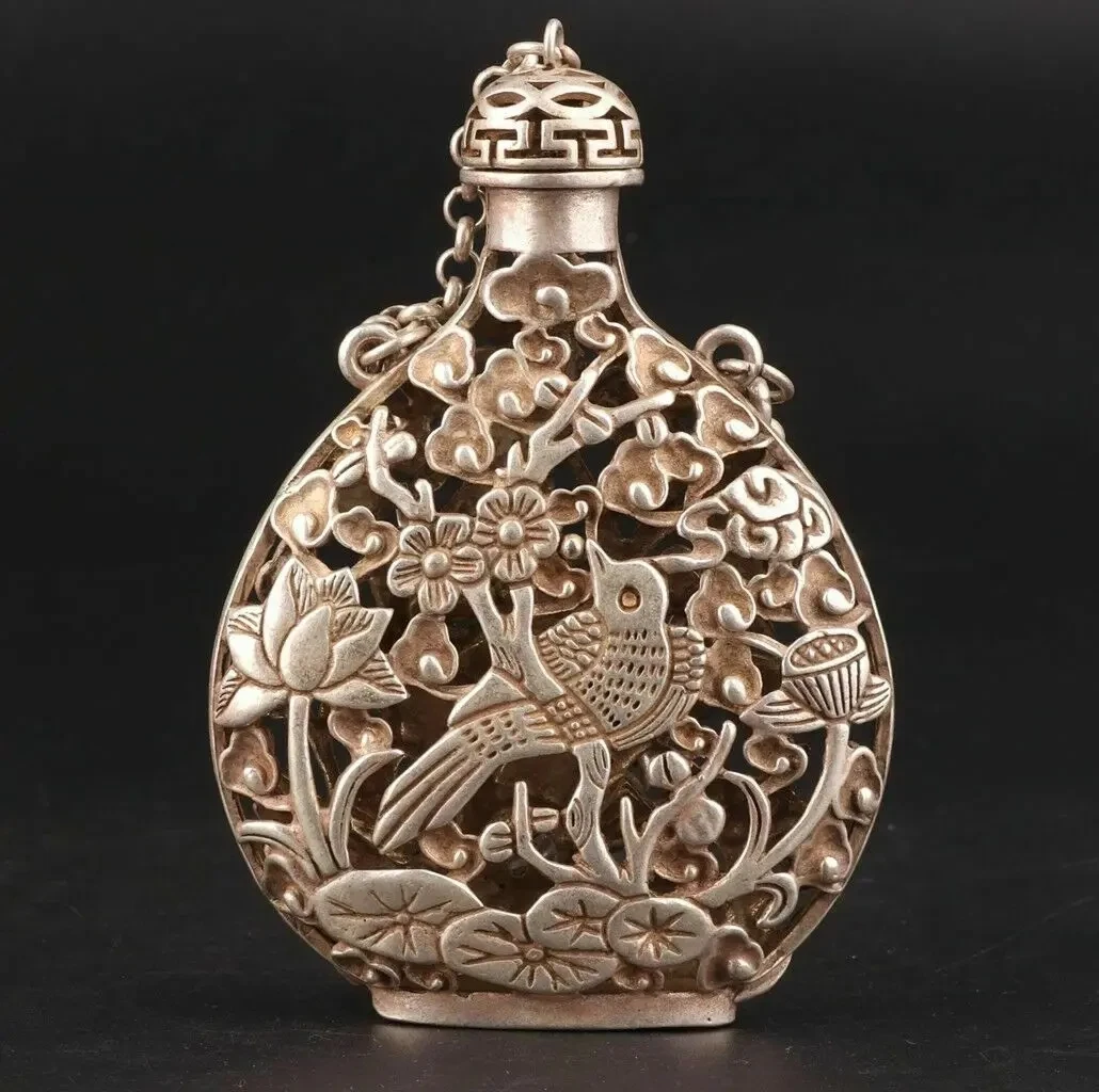 

RARE CHINA TIBET SILVER PENDANT SNUFF BOTTLE HOLLOWED OUT CRANE MASCOT GIFT