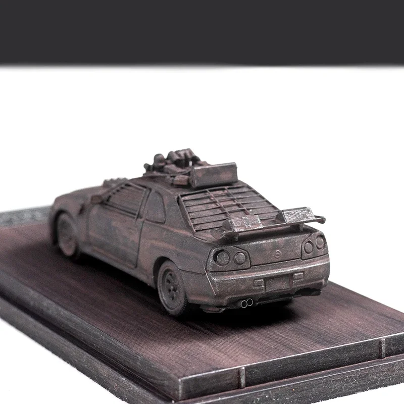 SW 1/64 Nissan GTR (BNR34) Mad Max Apocalypse Edition Legering Speelgoed Motorvoertuig Diecast Metaal Model