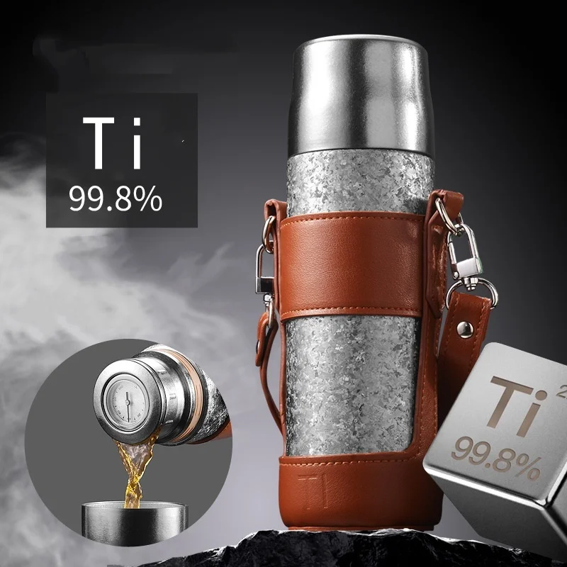 Titanium Insulated Water Bottle Double Wall Vacuum Thermos with Temperature Display for Camping Climbing Portable