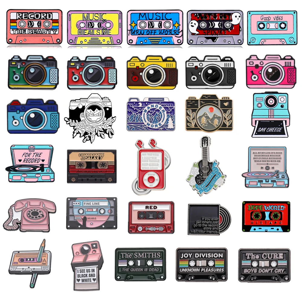 

Creative Metal Brooch Music Rock CD Landscape Camera Walkman Guitar Record Phone 90's Retro Badge Punk Lapel Pins Jewelry Gift