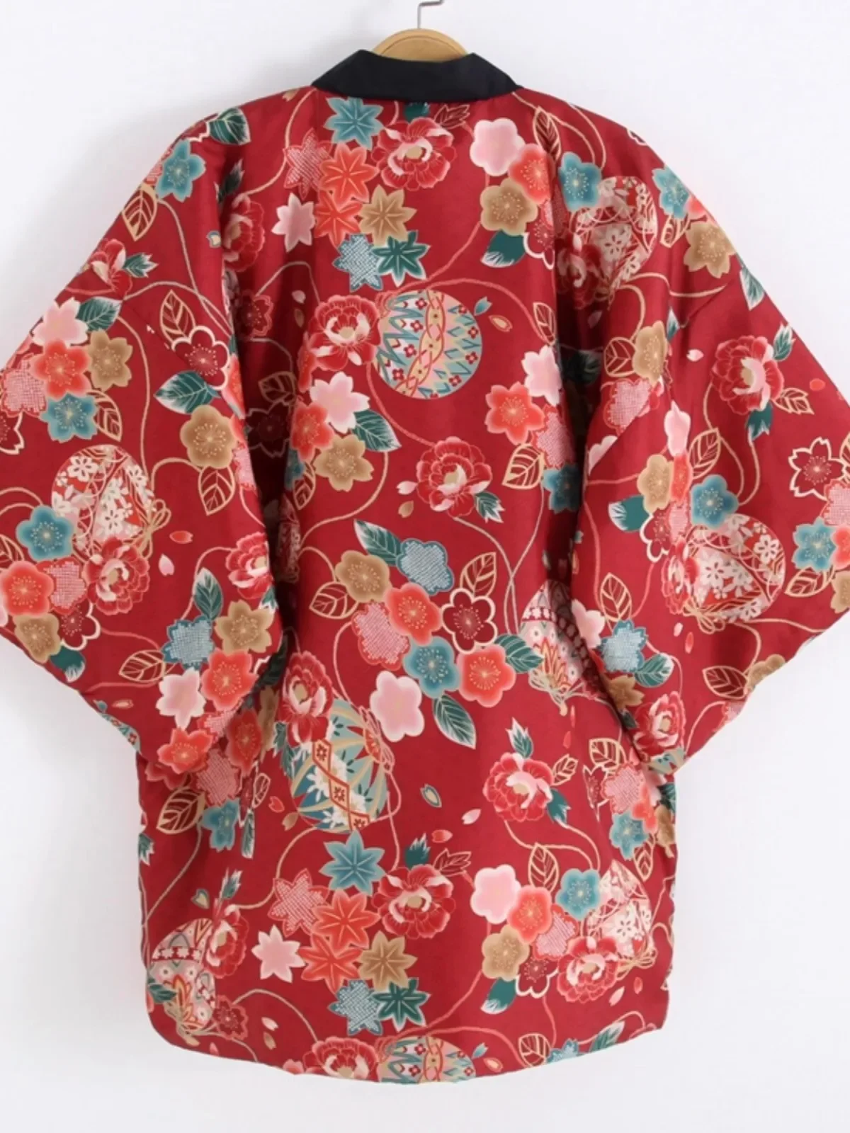 Женское двустороннее зимнее домашнее пальто в японском стиле — легкое хлопковое кимоно с накидкой и теплым запахом