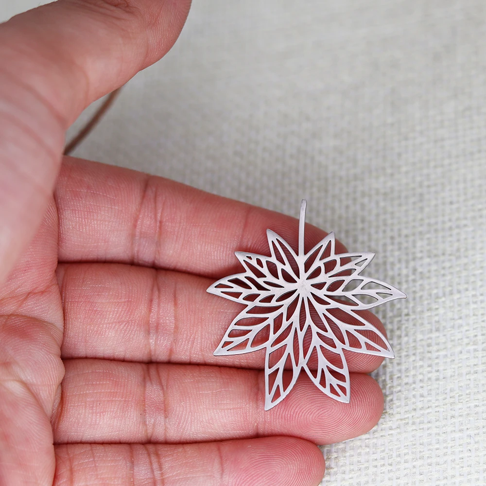 3pcs/Lot Stainless Steel Maple Leaf Shape Accessories DIY Jewelry Making For Bracelets Earring Necklaces For Party Gift