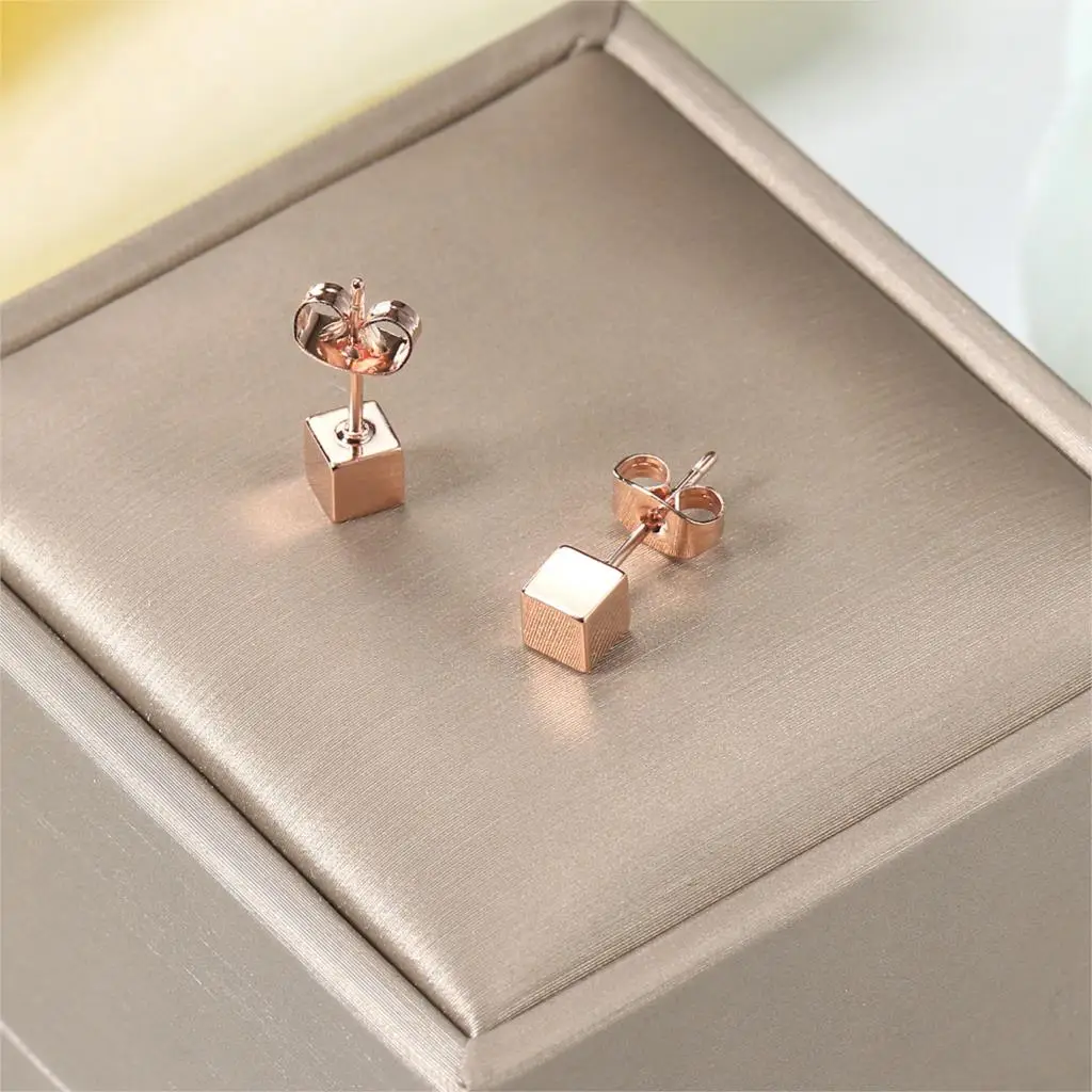 Simple Cute Cube Shaped Geometric Stud Earrings For Women Rose Gold Color For Female Daily Party Gift Fashion Jewelry E536