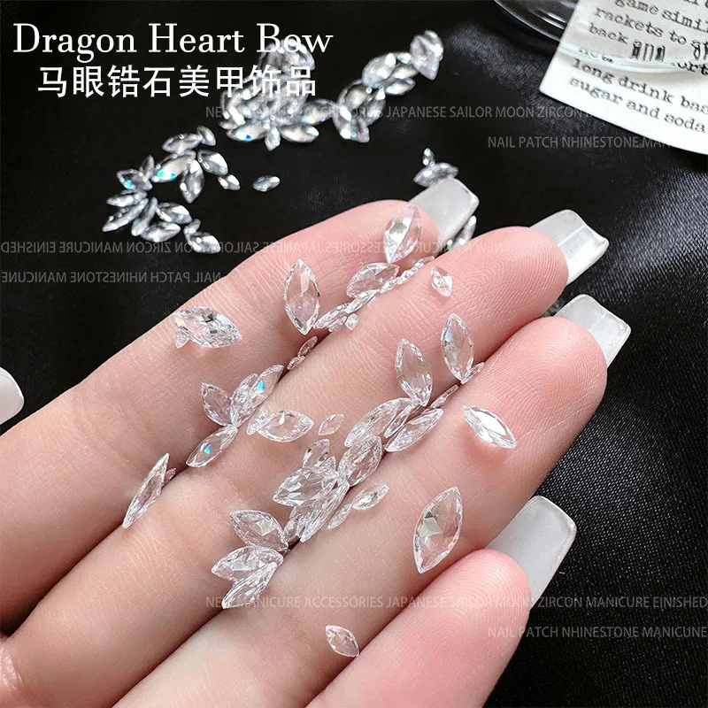 50 pezzi Mini trasparente occhio di cavallo Nail Art gioielli a fondo piatto Aurora zircone accessori per unghie Super scintillanti