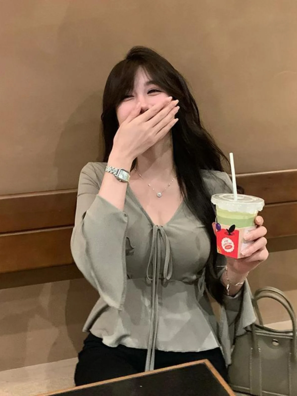 

Сексуальный и стильный топ больших размеров с V-образным вырезом, длинными рукавами-колокол, облегающий, из полиэстера, для весны и осени, Pure Desire Sle