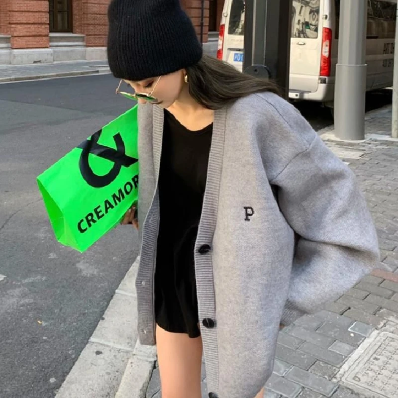 

Вязаный свитер Nu Daliang Fce без шариков, ранняя осень, открытый кардиган, элитная женская одежда из Гуанчжоу, тринадцатый...