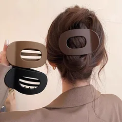 Vintage Elegant Hair Claw Clips Matte Color Arc Shape Geometric Hairgrip Hairpin New Headwear Women Hair Accessories